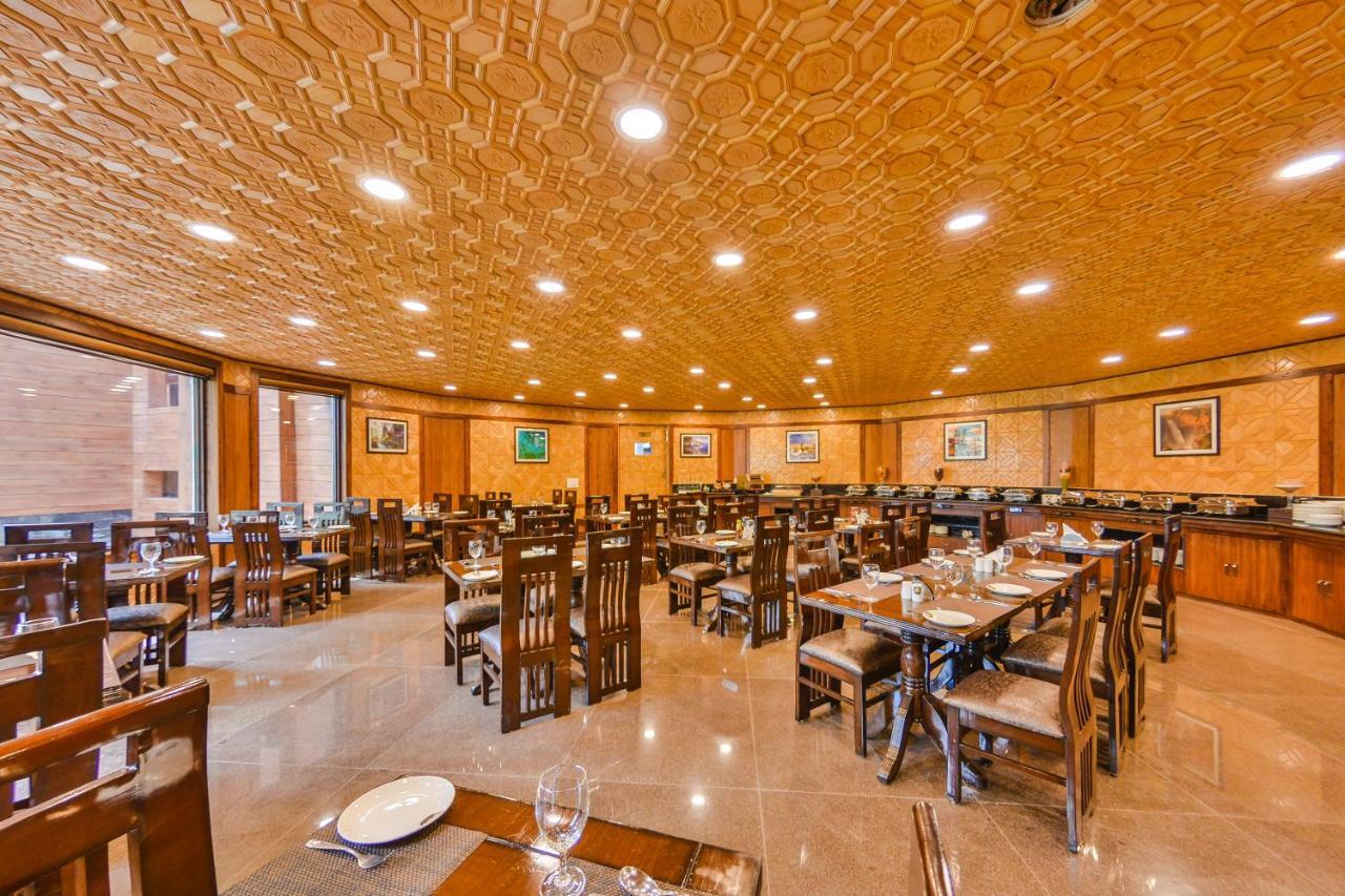 Hotel Royal Hillton Pahalgām Exteriér fotografie