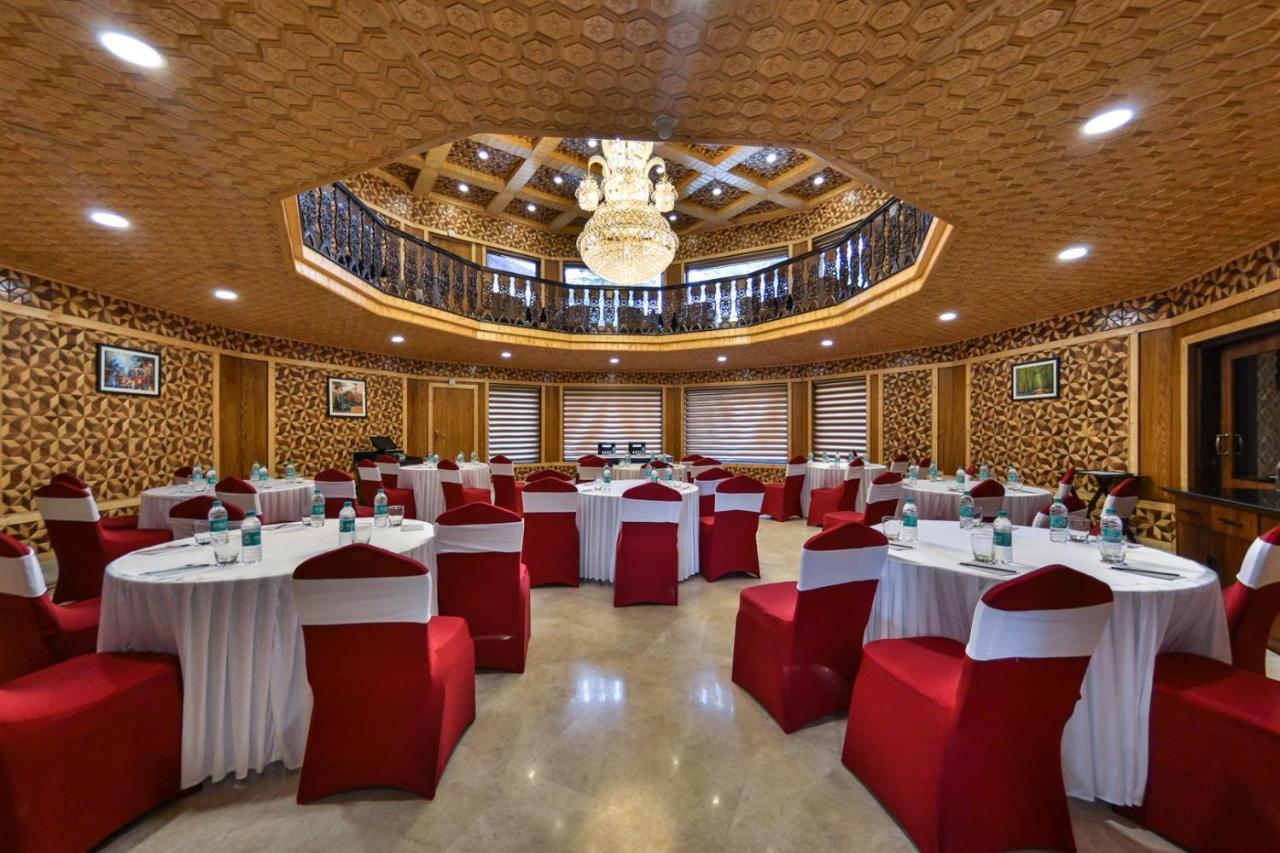 Hotel Royal Hillton Pahalgām Exteriér fotografie